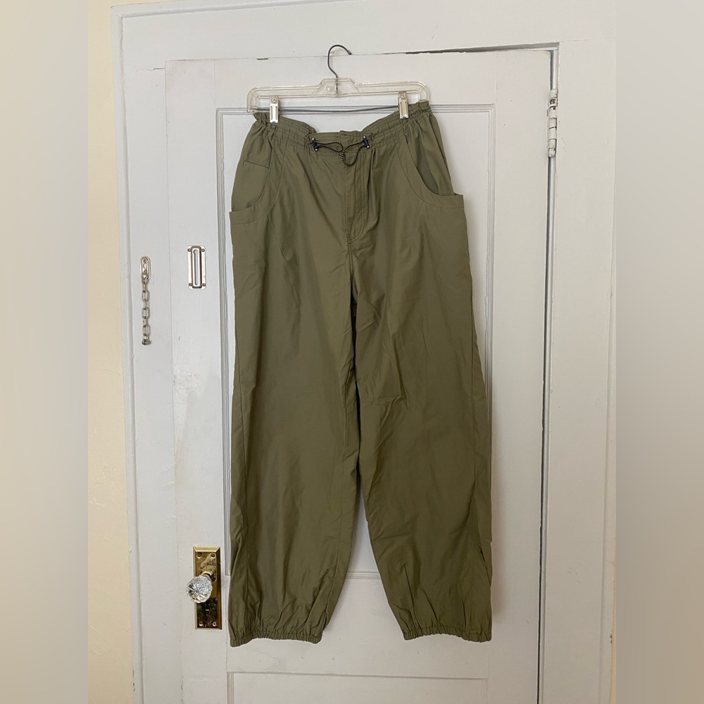 🆕 Anthropologie Packable Parachute Pants - new w/out tags - cinch waistband